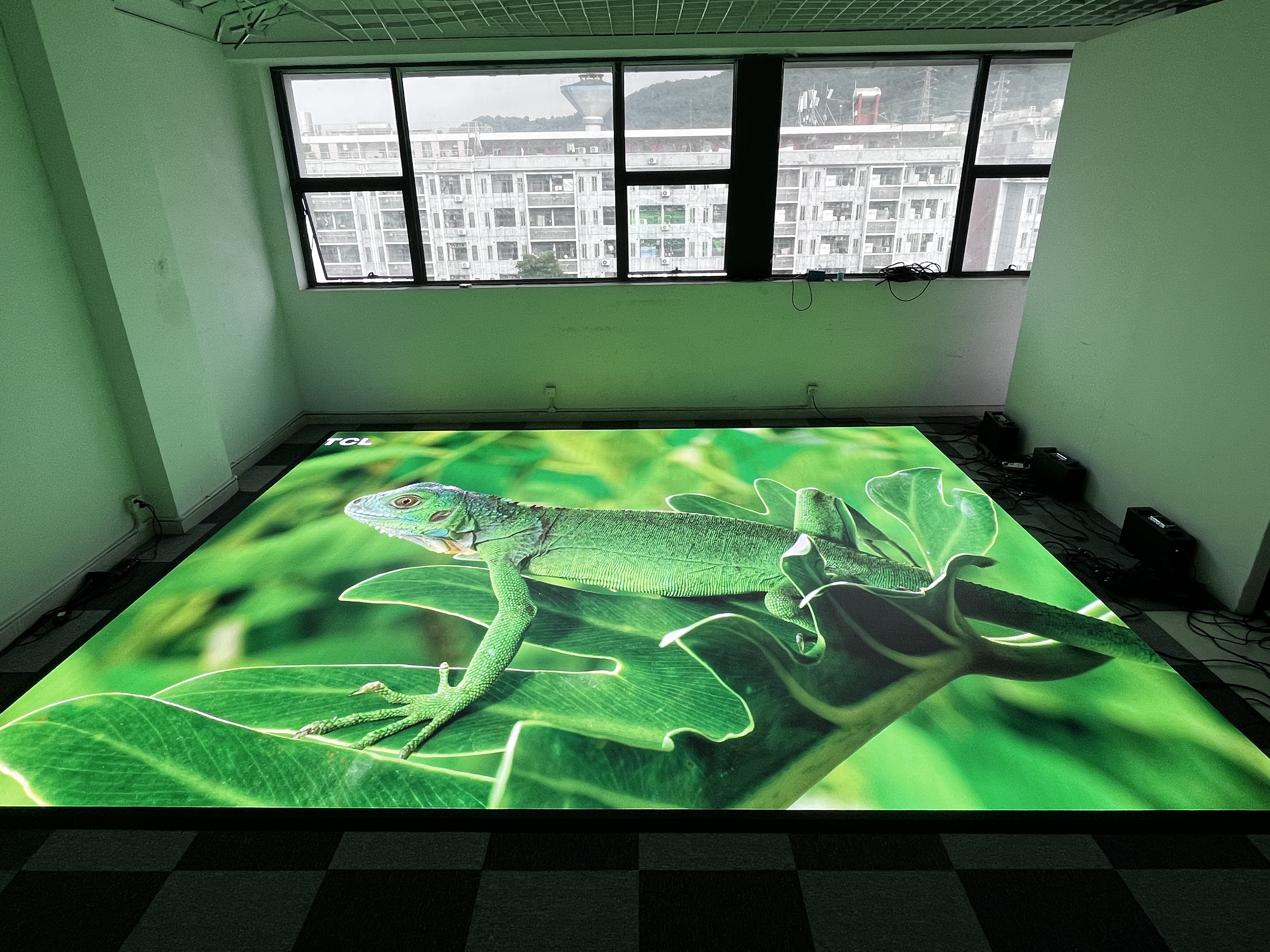 P1.953 Indoor LED Rolling Floor Screen